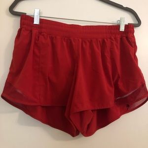 Red lulu hotty hot shorts 4inch